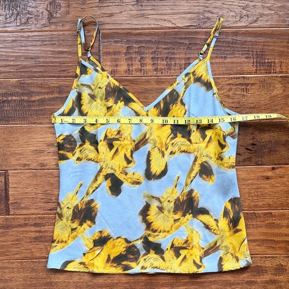 Jcrew Drapey Camisole in Saffron Floral, size small - Picture 2 of 7